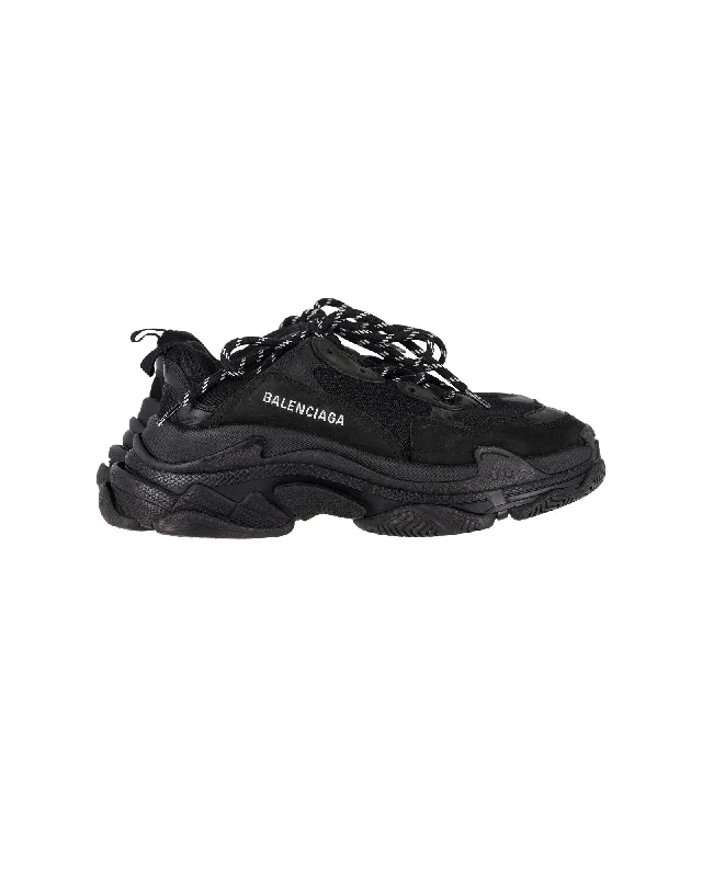 All-Season Shoes Discount Balenciaga Triple S Sneakers in Black Polyester