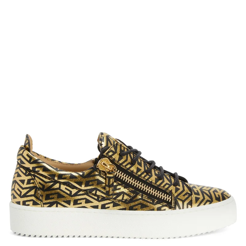 Clearance Event Giuseppe Zanotti Gail Monogram