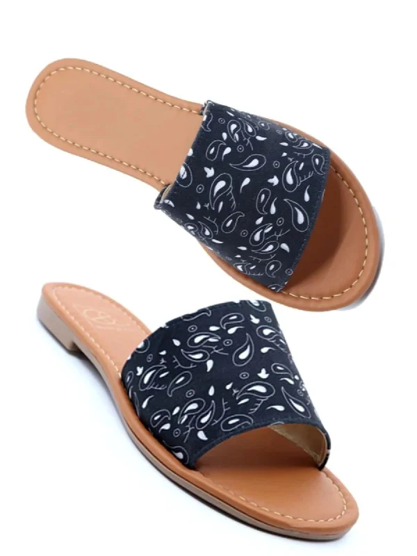 New In This Season Lulu 4 Sandals In Black Bandana