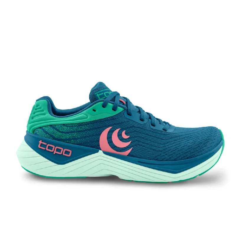 Women's Flats Sale Topo Athletic Women's Ultrafly 5 - Blue/Aqua