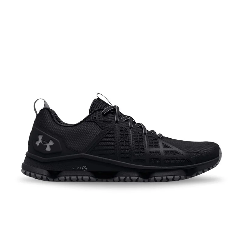 Vintage Style Deals Under Armour Women's UA Micro G Strikefast - Black/Pitch Gray