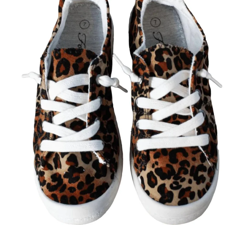 Modern Fashion Loafers Women's Kickin' It Sneaker In Leopard