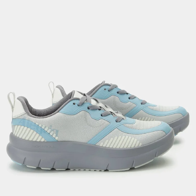 Women's Fashion-Forward Flats Women's Solstyce Shoes In Moon Grey