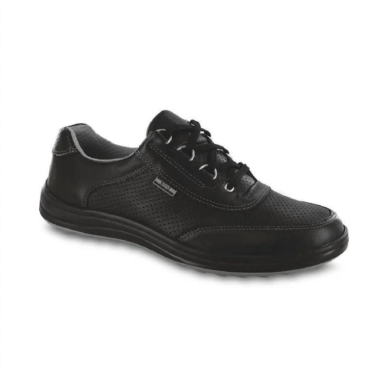 Women's Cozy Winter Boots Women's Sporty Lux Sneaker - Medium In Black Perf