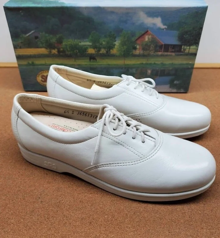 Non-Slip Shoes Sale Women's Whisper Walking Shoes - Medium In White