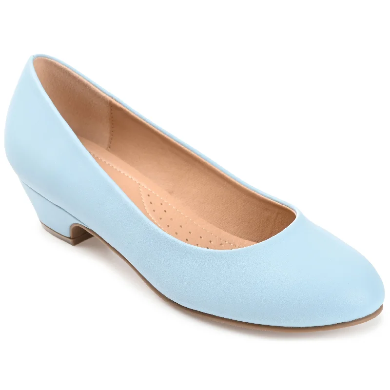 Limited Stock Journee Collection Women's Comfort Saar Narrow Width Pump