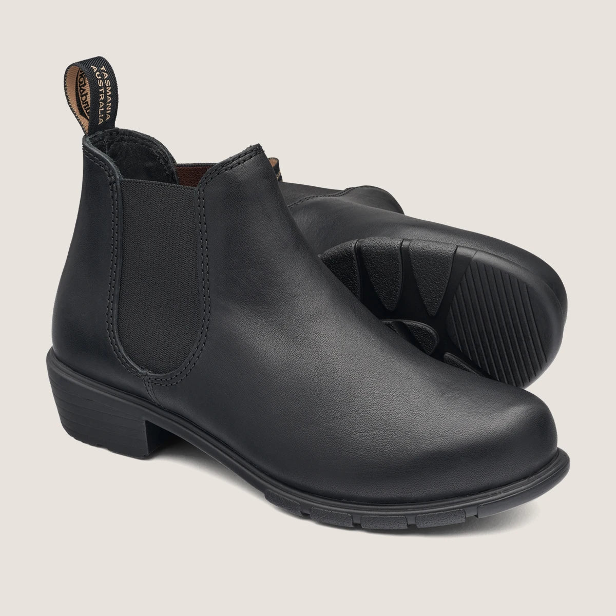 Fashion Forward Blundstone Women's Series 2068 - Black