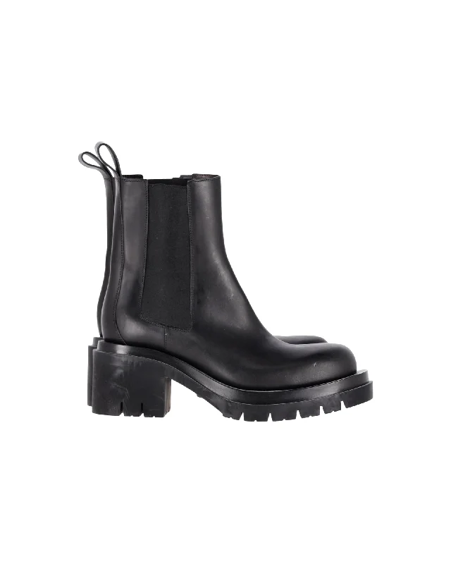 Stylish Basics Bottega Veneta Lug Chelsea Boots in Black Calfskin Leather