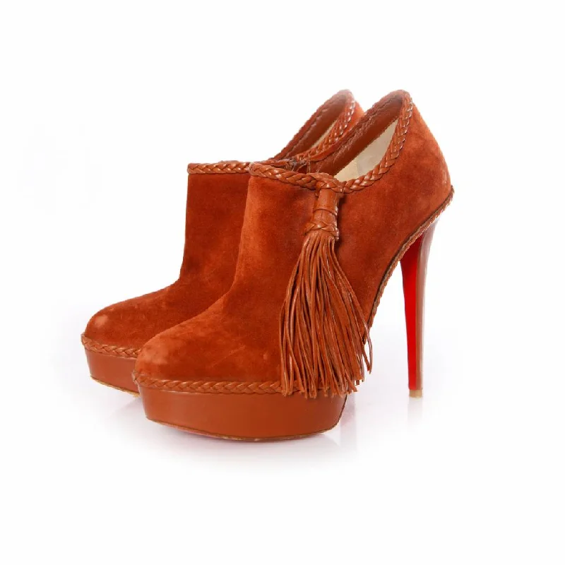 Chic And Trendy Brown suede/leather platform shoot