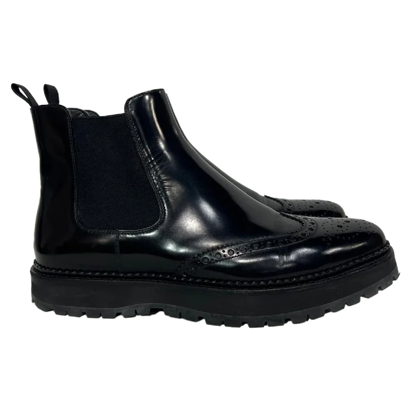 Chic Trends Unveiled Church's Chelsea Boots in Black Leather