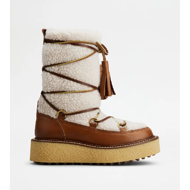 Daring Fashion Promotions Platform Ankle Boots in Leather and Wool