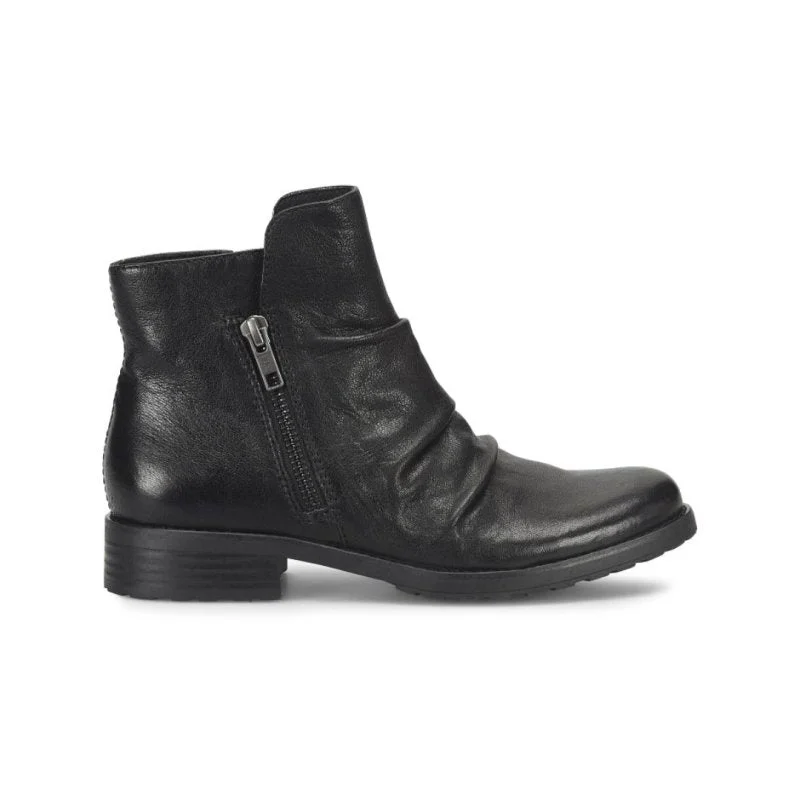 Vintage-Inspired Shoes Deal Sofft Women's Beckie II - Black