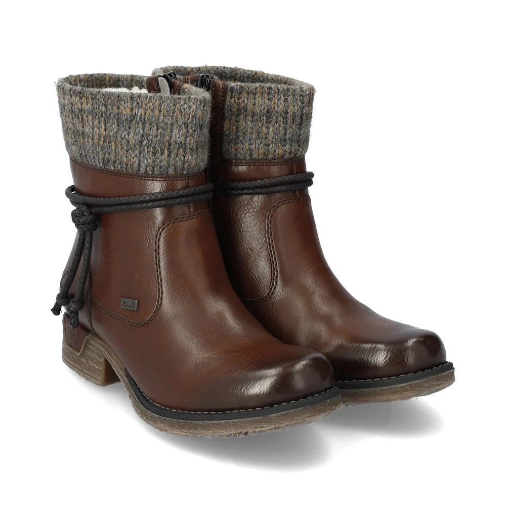 Seasonal Trends Sweater Top Zip Dark Brown Boot