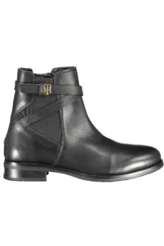Everyday Elegance Sale Tommy Hilfiger Chic  Ankle Boots with Contrasting Zip Women's Detail