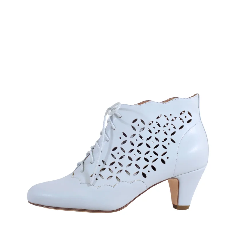 Budget-Friendly Fashion Illusion Embroidered Booties