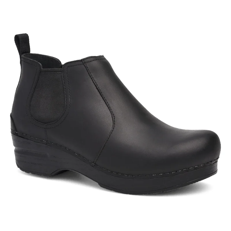 Playful Fashion Offers Frankie Black Oiled