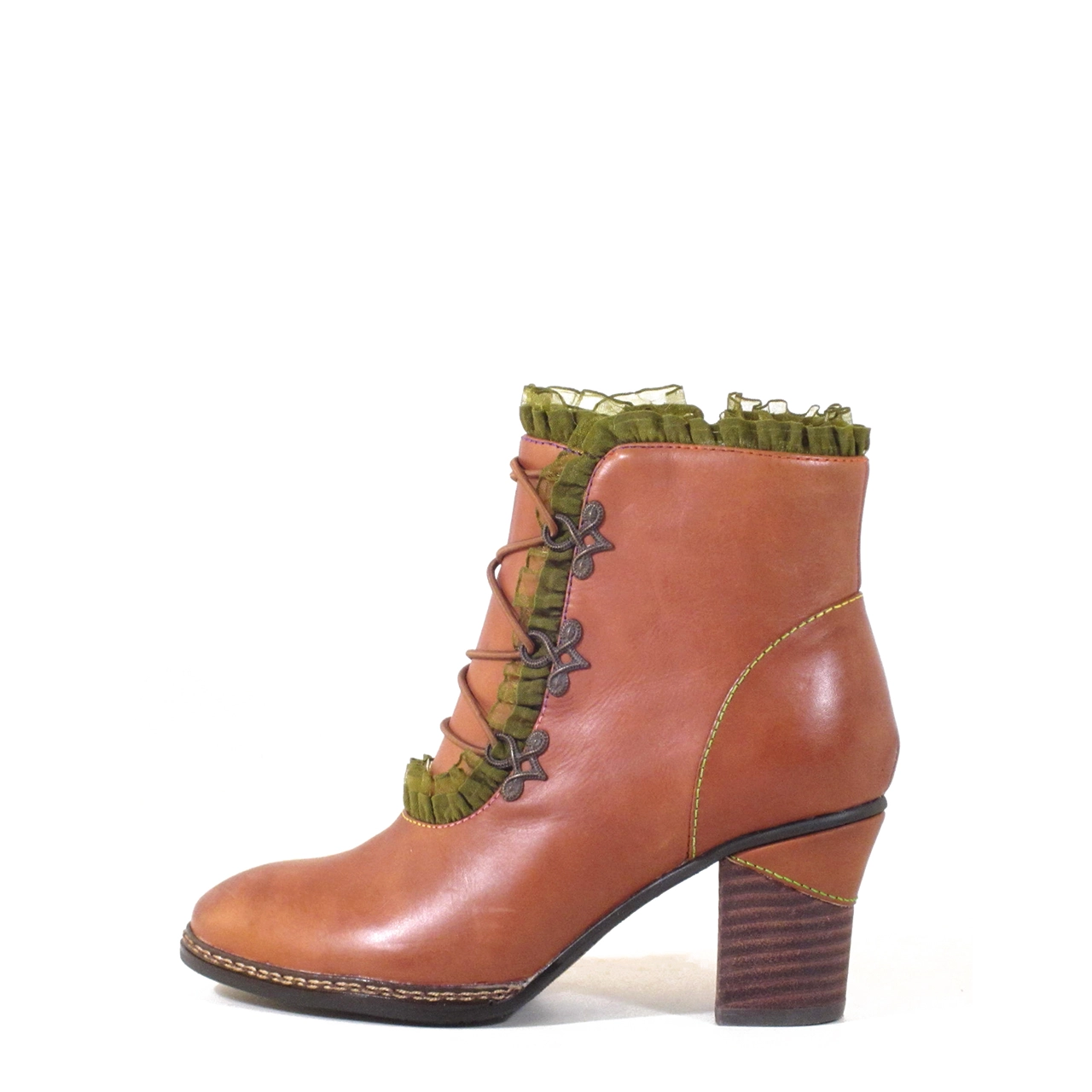 TAN/GREEN LACE