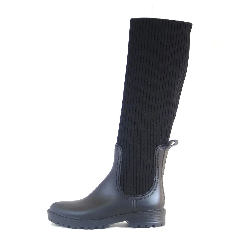 Chic Trends Unveiled Row Knit Rainboots