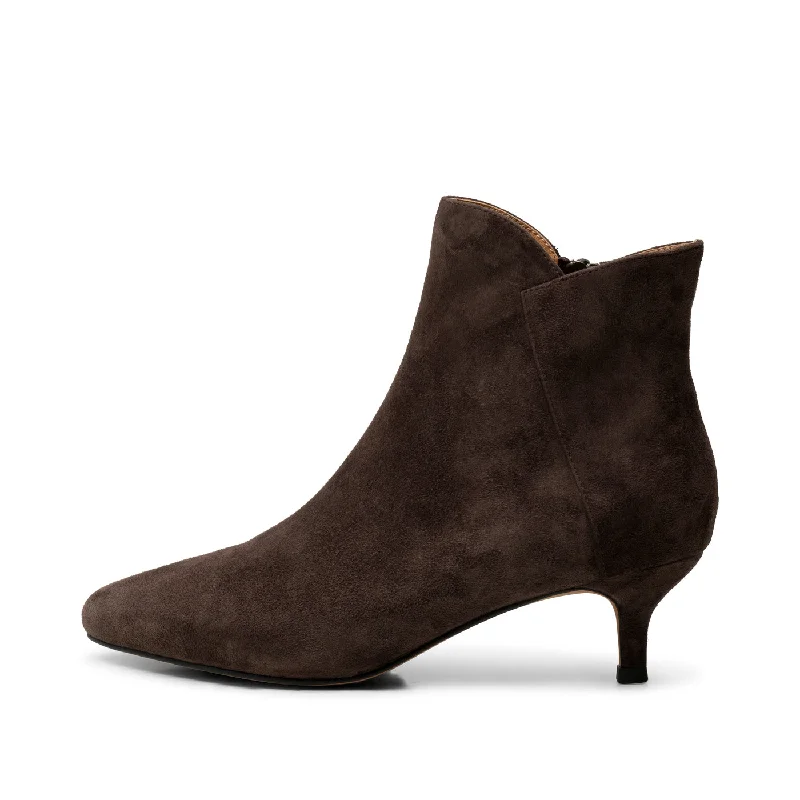 Vibrant Style Promotions Saga boot suede - DARK BROWN