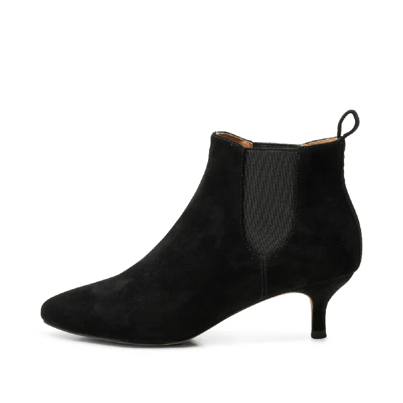 Fashionable Comfort Promotions Saga chelsea boot suede - BLACK