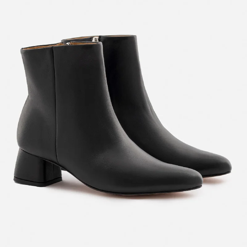 Fashionable Casual Footwear Offers Savannah Booties - Women's
