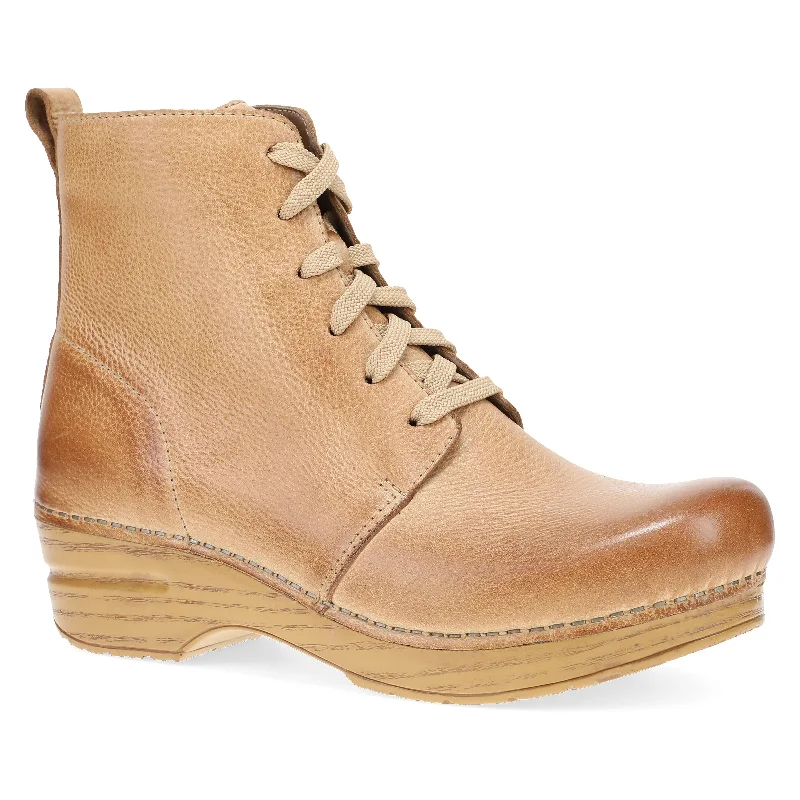 Fashionista Sale Sigourney Honey Distressed