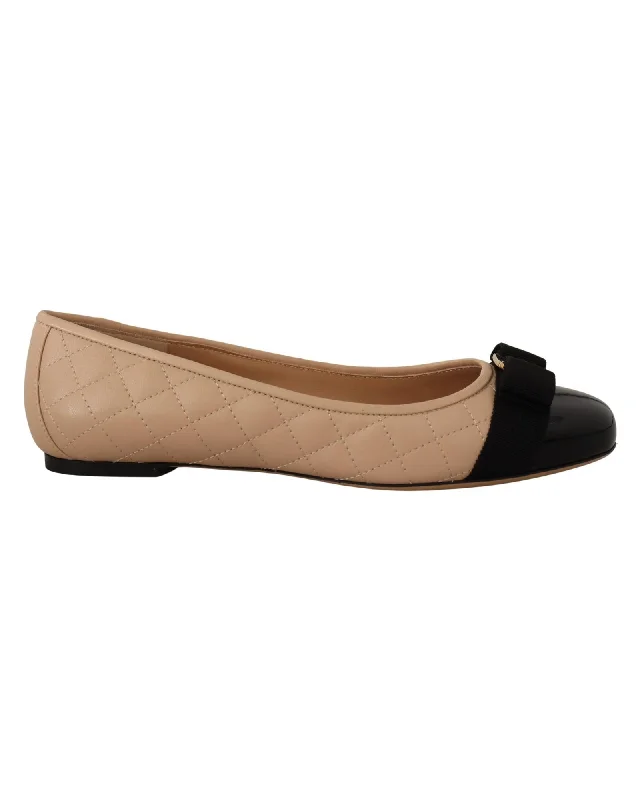 Comfortable Motion Flexible Shoes Salvatore Ferragamo Quilted Nappa Leather Ballet Flats