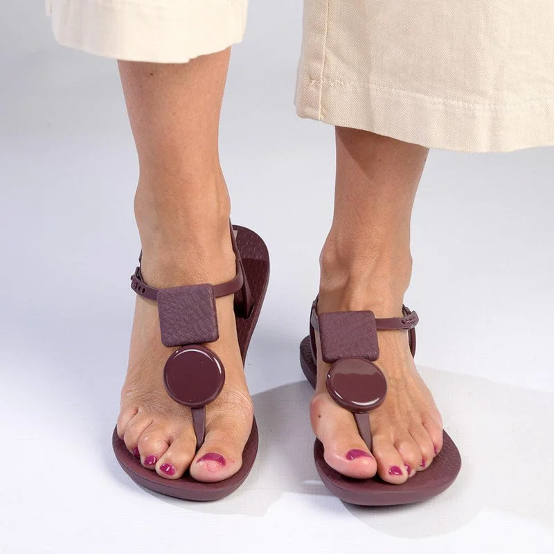 Valentine's Special Ipanema Glam Thong Sandals - Burgundy