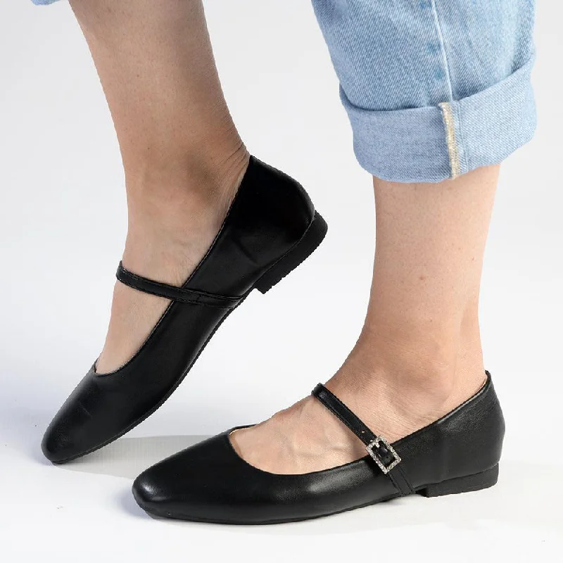 Women's Non-Slip Flats Madison Jackilee Pump With Buckle Strap - Black