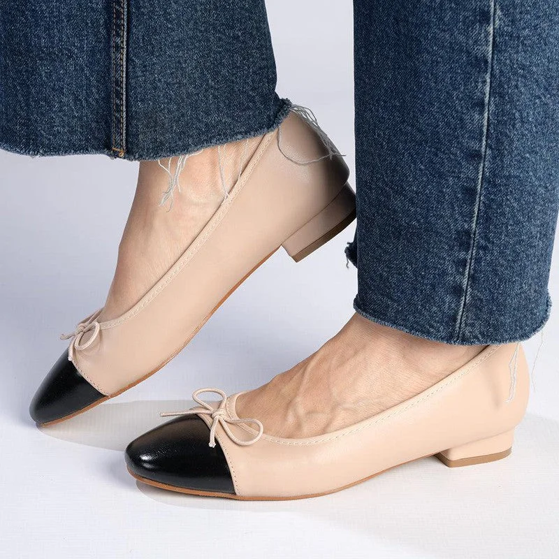 Vintage-Inspired Style Offers Pierre Cardin Melisse Pump - Natural / Black