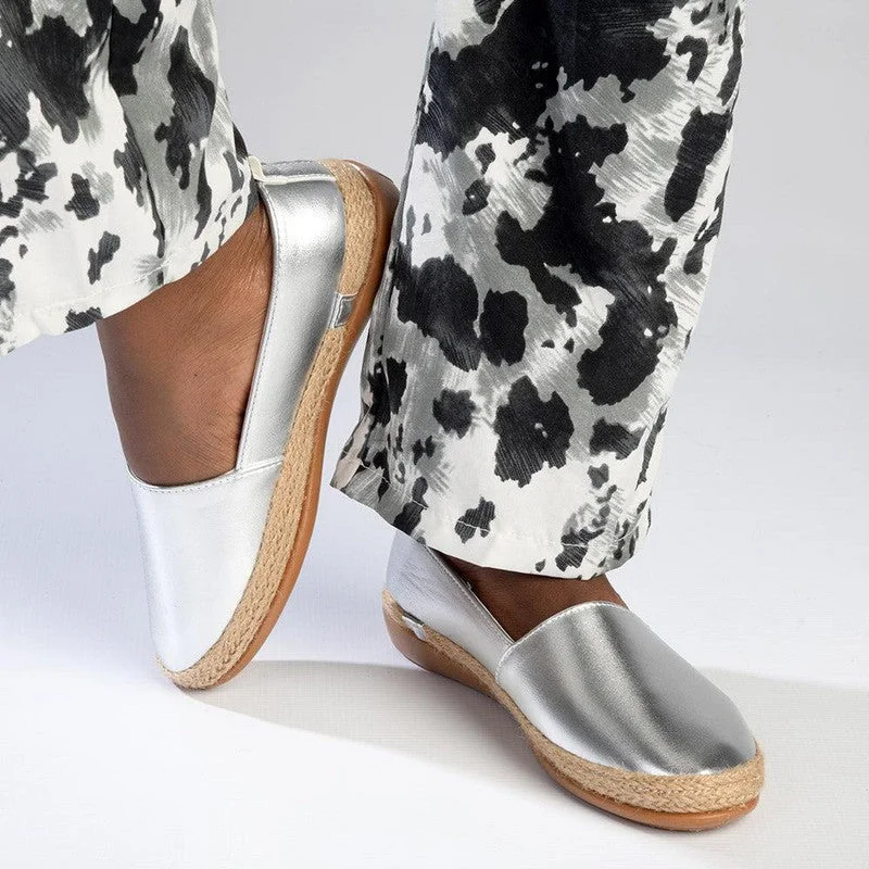 Bold Fashion Boots Sale Pierre Cardin St Tropez Espadrille Slip On - Silver