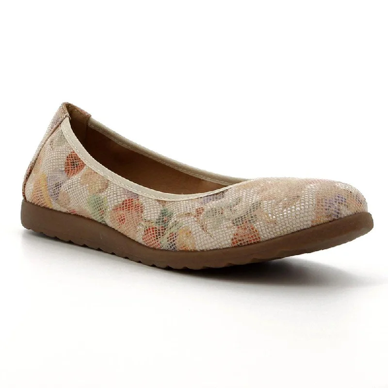Stylish Women's Footwear Soft Style by Hush Puppies Soft Halen Pump - Natural