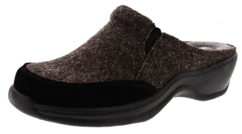 Crazy Discounts, Hurry Up Softwalk Women's Slip On Clogs